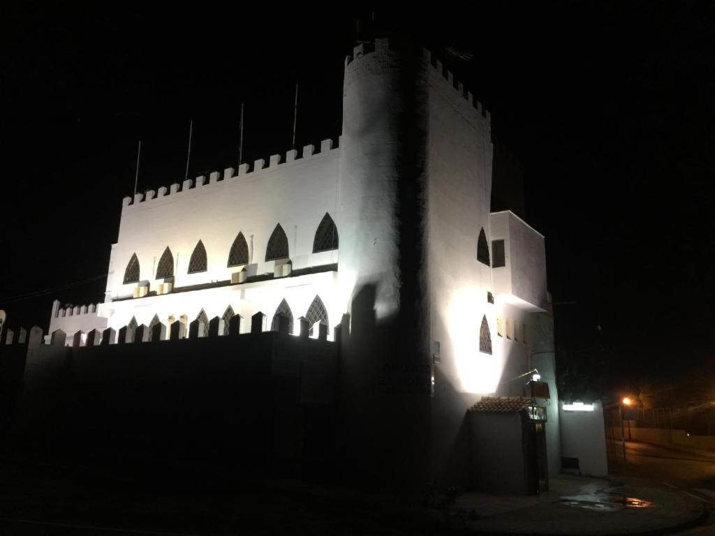 El Castillo Alcalá de Guadaira Kültér fotó